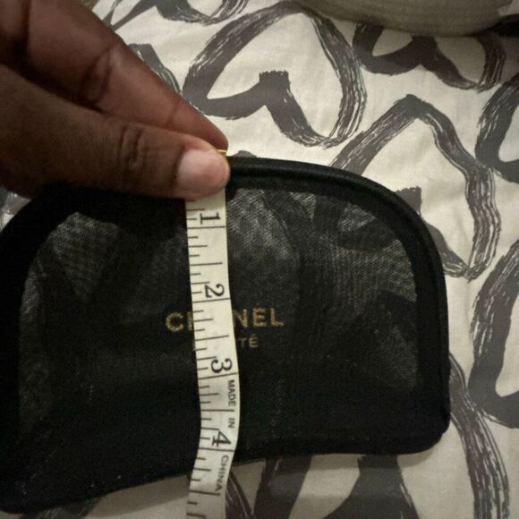 Chanel Beauty Women's Zip Around Crescent Cosmetic Bag Black Mesh Travel Pouch - Picture 11 of 12